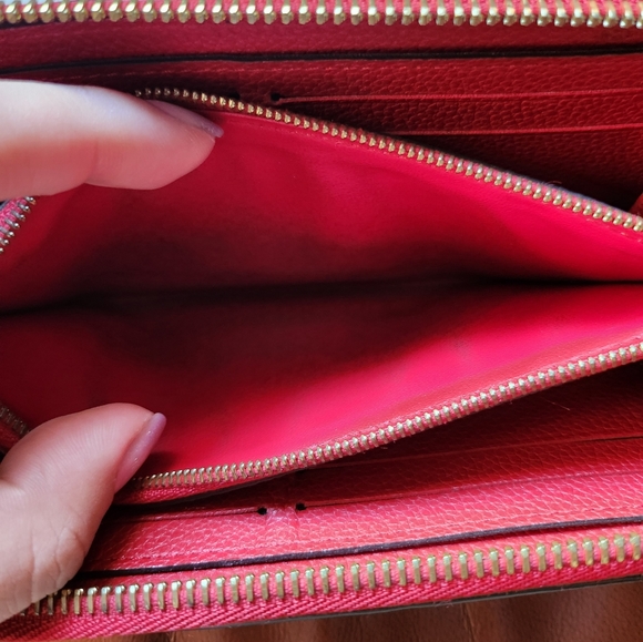 Louis Vuitton Red Clemence Wallet - Picture 7 of 16